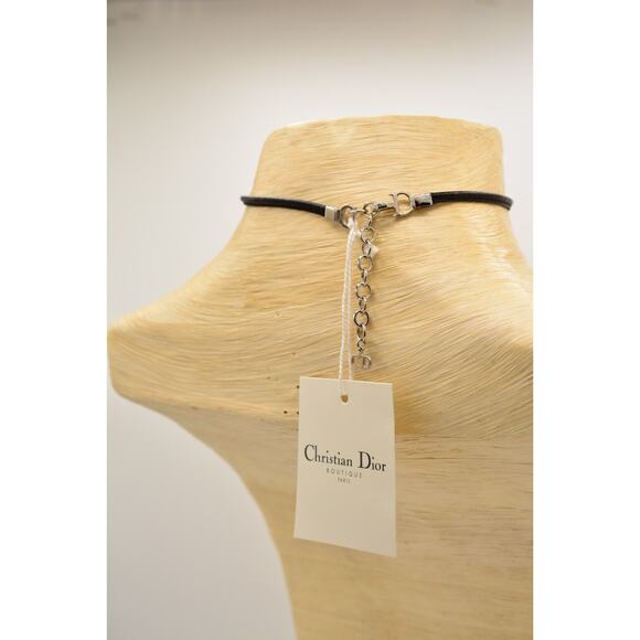 Christian Dior Vintage Bow Choker Necklace Logo CD Charm Black Leather Signed - Picture 9 of 16